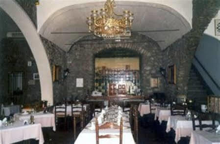 בסלו Hotel Fonda Siques מראה חיצוני תמונה