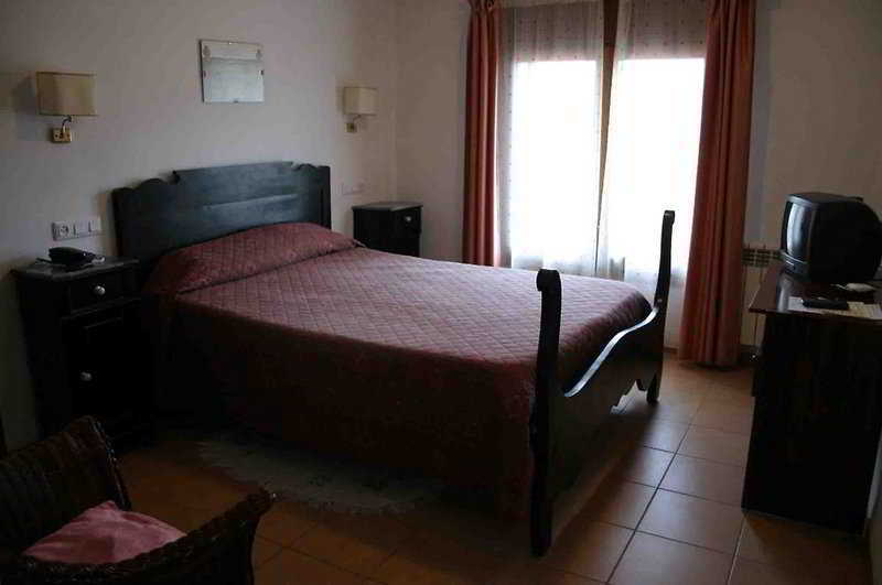 בסלו Hotel Fonda Siques מראה חיצוני תמונה